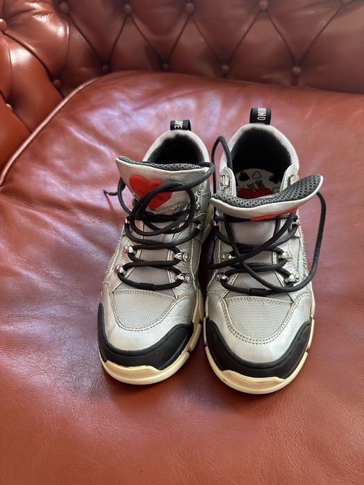 Ghete Love Moschino, in stare foarte buna, marimea 37.