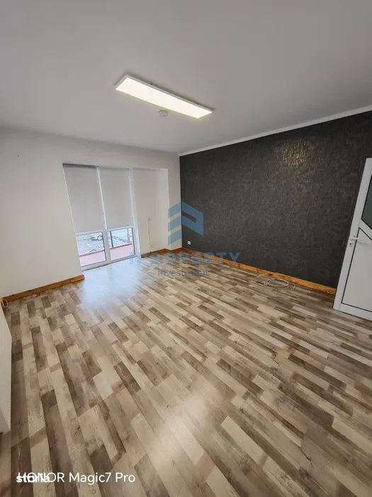 Vitan Mall I Spatiu Birouri/Rezidential I 5 Camere in Vila I Loc Parca