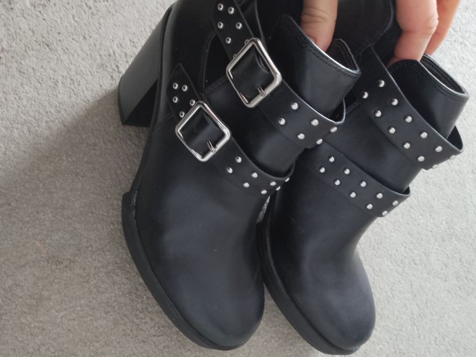 Дамски боти размер 38