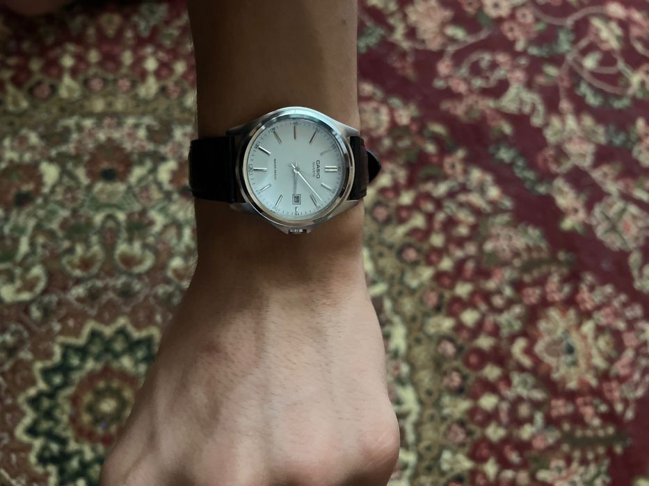 Часы Casio оригинал  + коробка документ