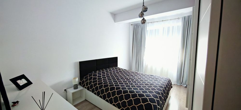 Te muti imediat! 3 camere, 2 bai, bucătărie închisă, Str Maica Tereza, direct proprietar