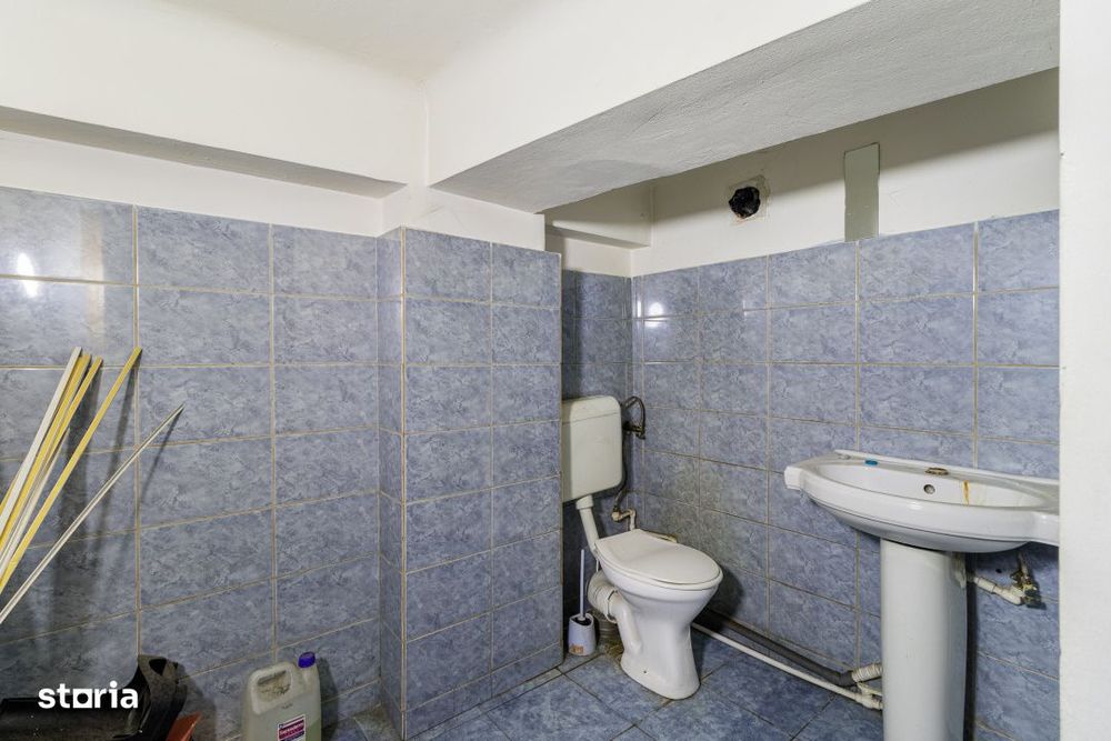 Spatiu comercial in Centrul Vechi cu chirias, cladire risc 1