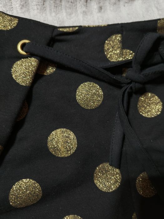 Шикарные шортики для девочки, новые и смешная шапка.