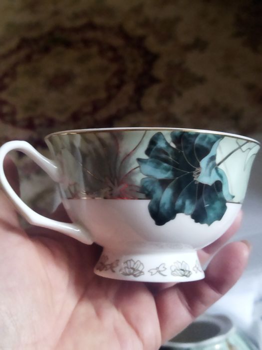 Посуда вазы, сервизы,