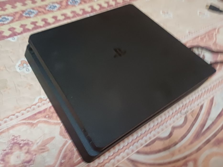 Пс4 слим на 500 гб