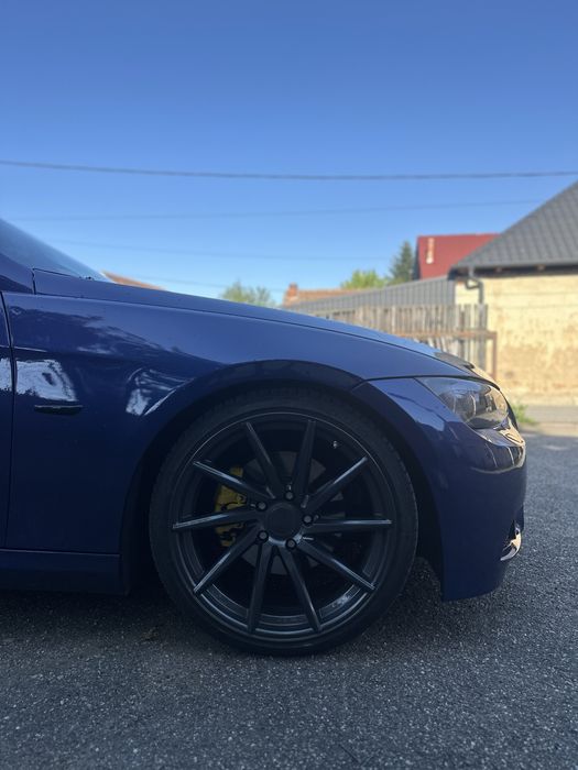 BMW 3 Series 0 — imagine 3