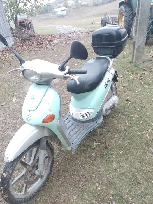 Vând Piaggio liberty 80 CC 2t