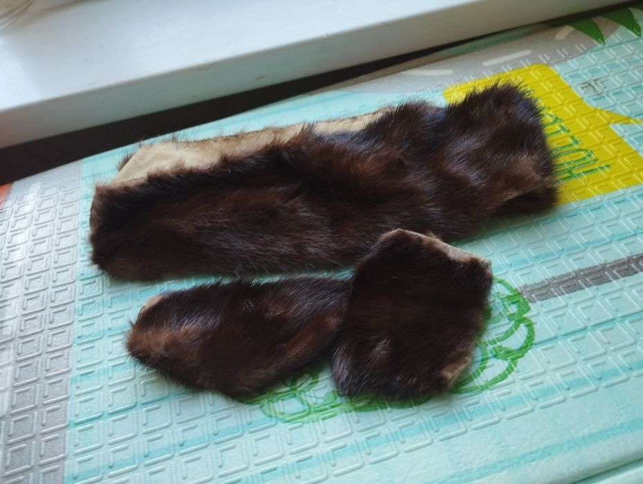 Продаются воротники на женское пальто.