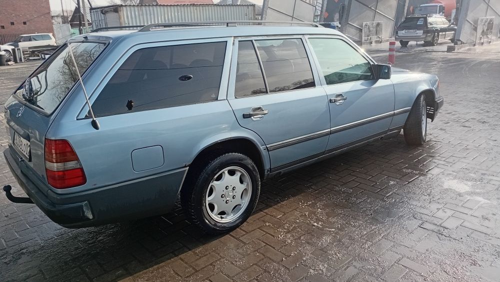 Мерседес 124 универсал