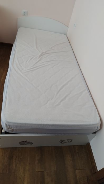 Легло с матрак и подматрачна рамка