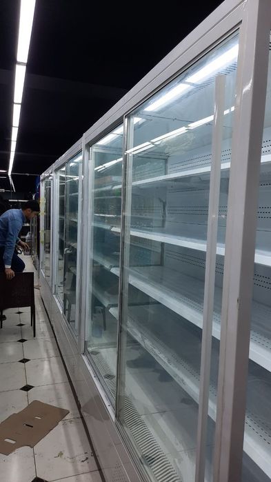 Витрина холодильная горка для молочный изделий и напитков