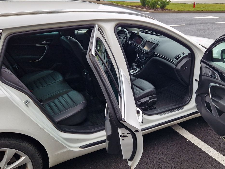 Opel insignia Sport tourer 4x4