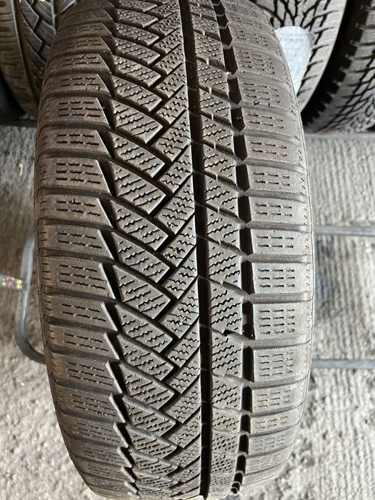 O anvelopa 225/55/17 Bridgestone si Continental 225 55 R17