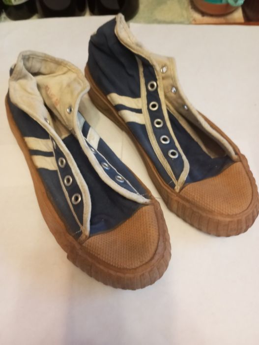 Обувь советской эпохи.