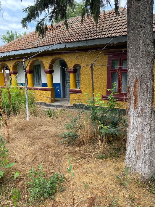 Vând casă batraneasca