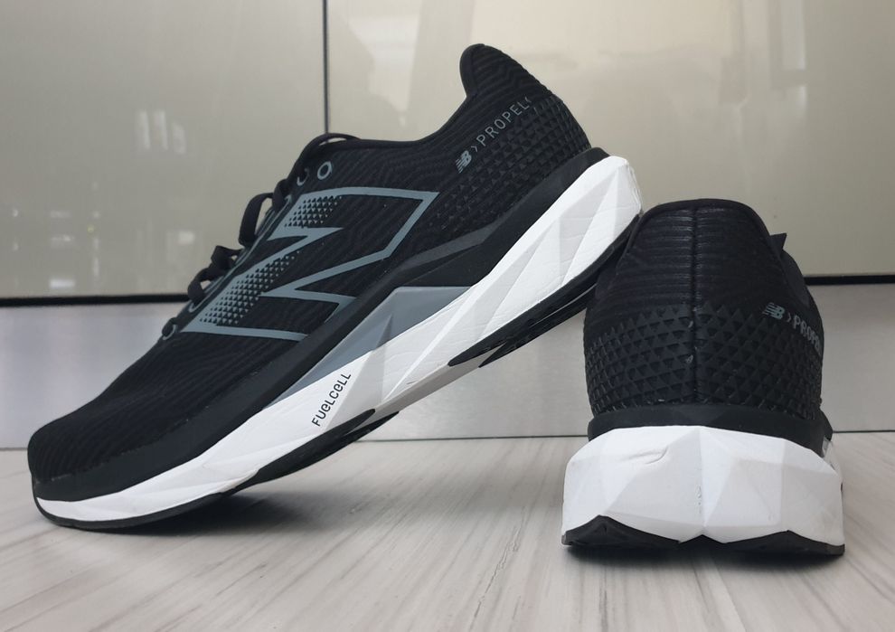 New Ballance Fuel Cell Propel Мens Size 43/27.5 см US 9.5  Uk 9  НОВО! ОРИГИНАЛ! Мъжки Маратонки!