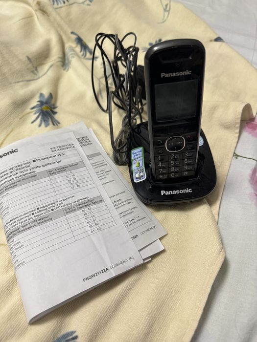 Цифровой безпроводной телефон "Panasonic"