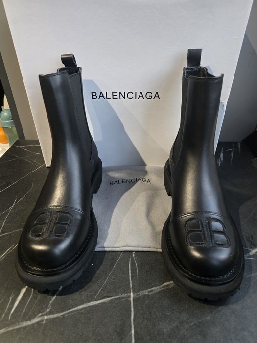 Ghete Balenciaga din piele naturala 37 38 si 39 Noi