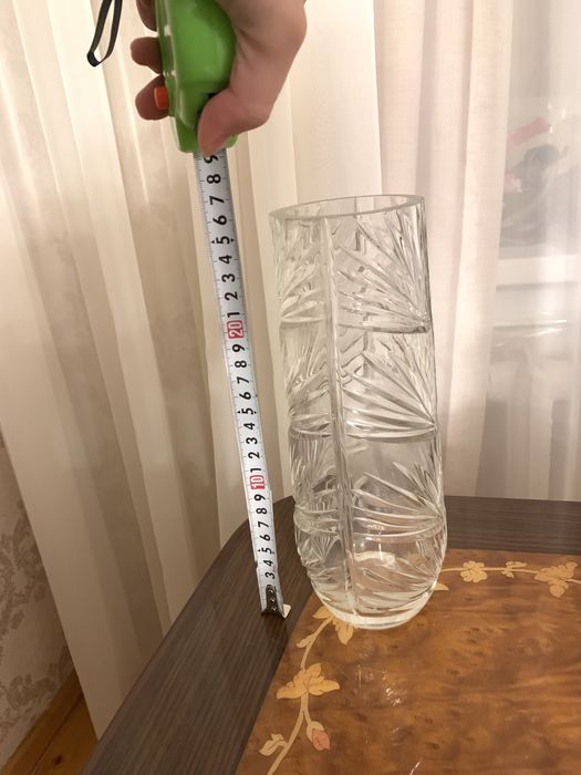 Вазы хрустальные, большие