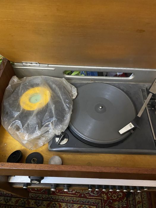 Грамофон Rigonda