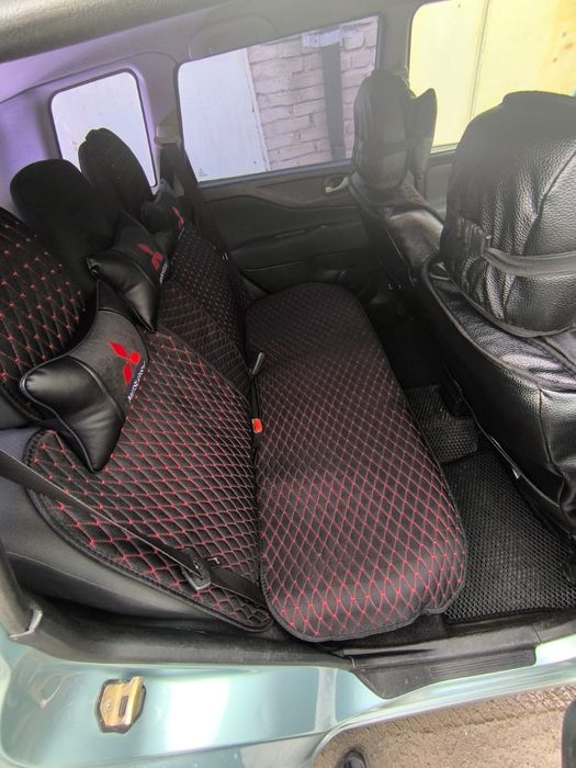 Митсубиси Спейс стар