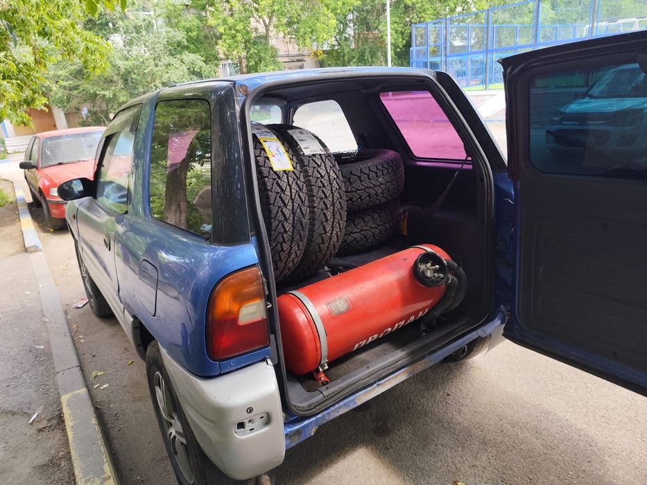 Тойота Рав 4  ха 10