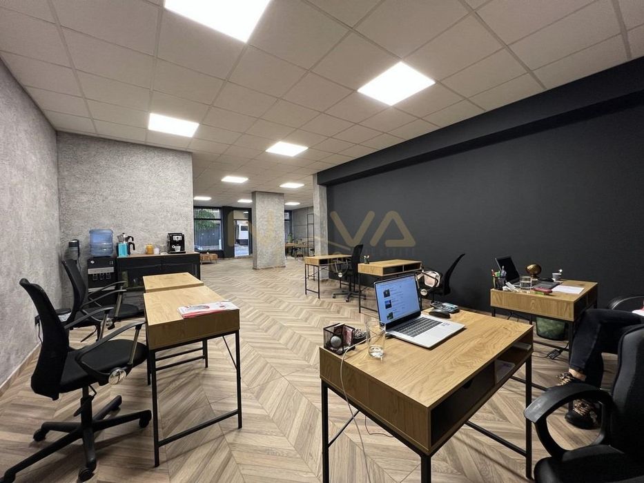 Продава се Офис в Варна, Конфуто - 151 кв.м за 1338 €/кв.м - Снимка #3