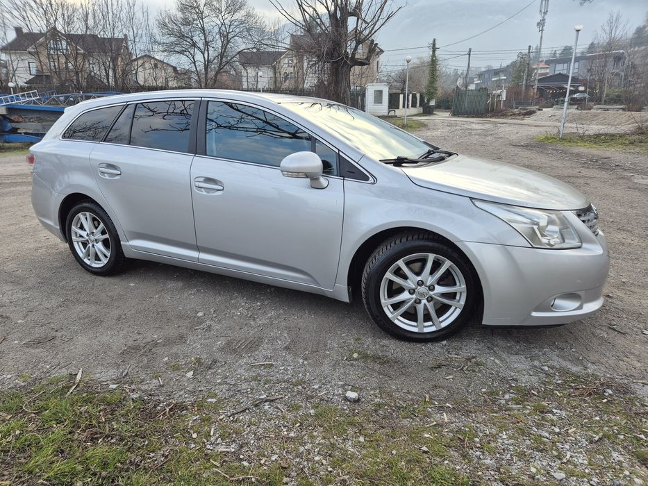 Тойота Avensis 2,2 D, 150 конски сили