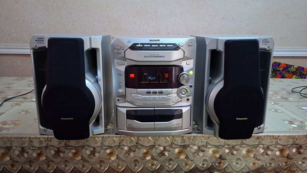 Panasonic muzikalniy sentr holati zur Aux radio  bor