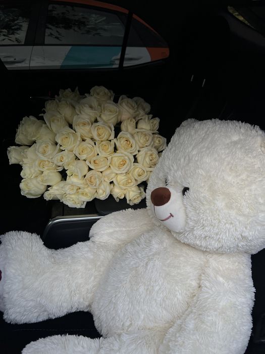 Белая мишка пушистая