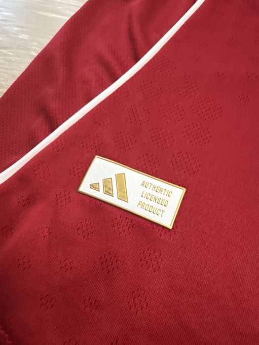 Tricou home kit cu Liverpool 25/26 player version