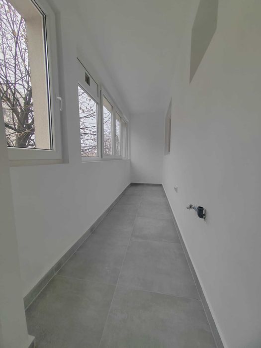 Apartament 2 camere etaj 7/10 - renovat - Metrou Titan