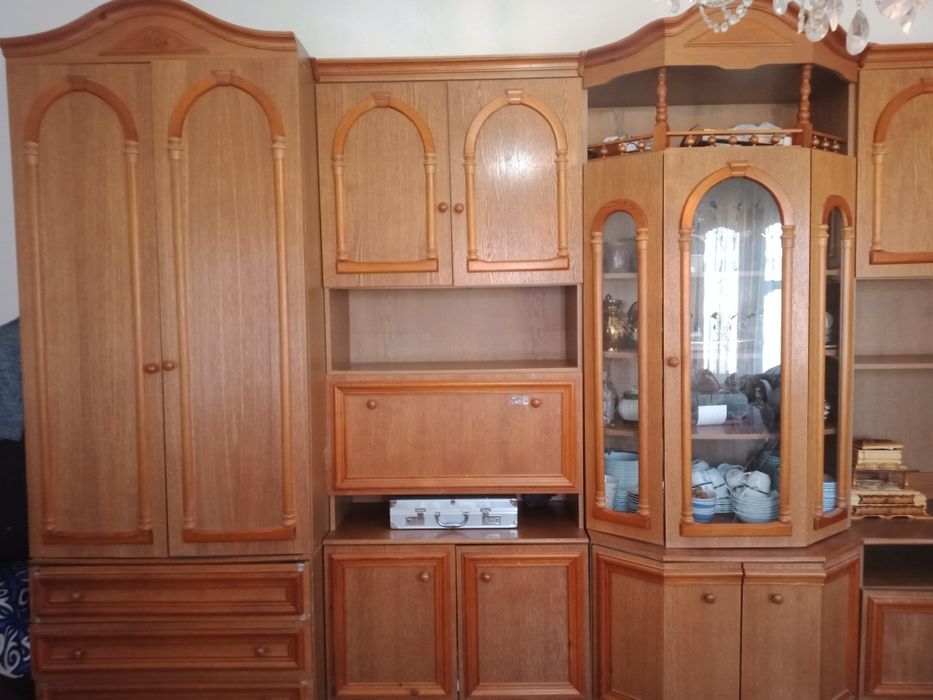 Продается  стенка для гостинной