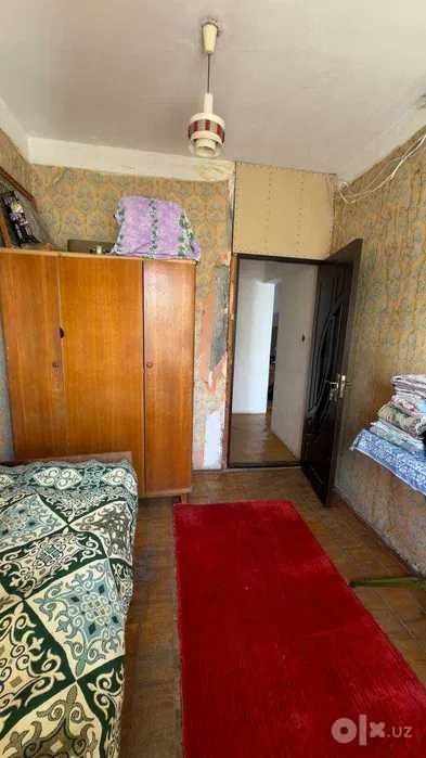 Ангрен, 5/4.  4 этажный панельный дом, 3 этаж, ориентир АТС Узтелеком