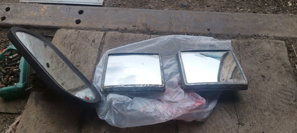 Продам зеркала и плафон