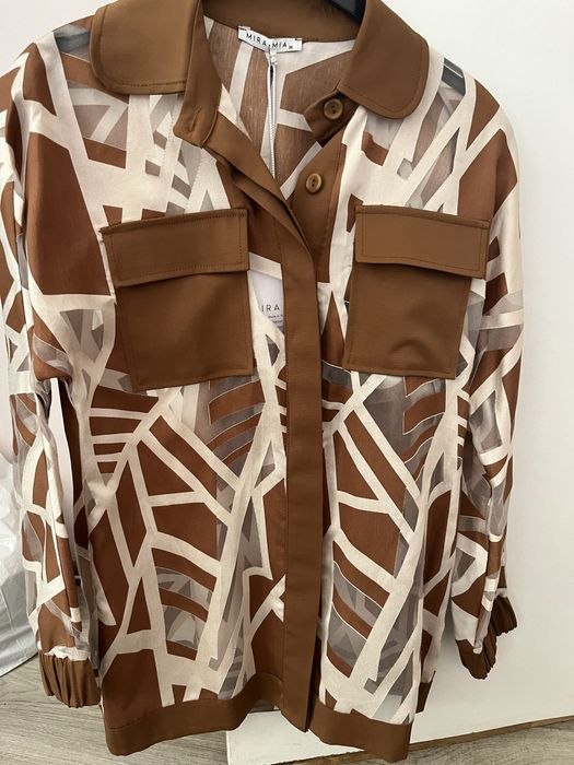 Риза/връхна дреха, размер М