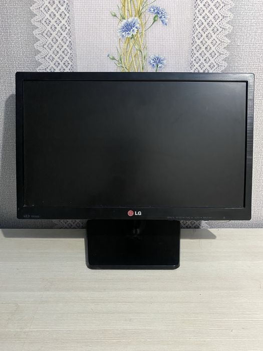 Мониторы разные