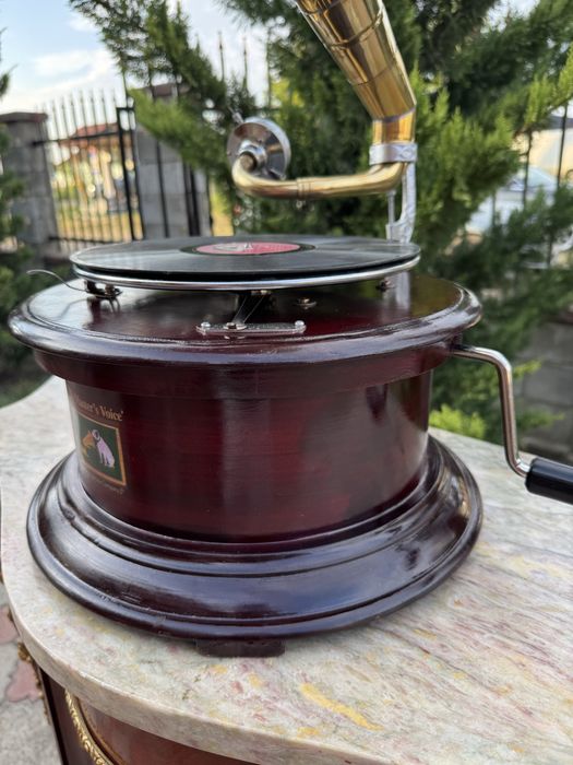 Gramofon His Master ‘s Voice, functional