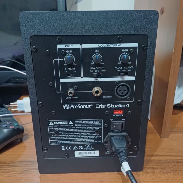 Колонка Pre Sonis Eris Studio 4