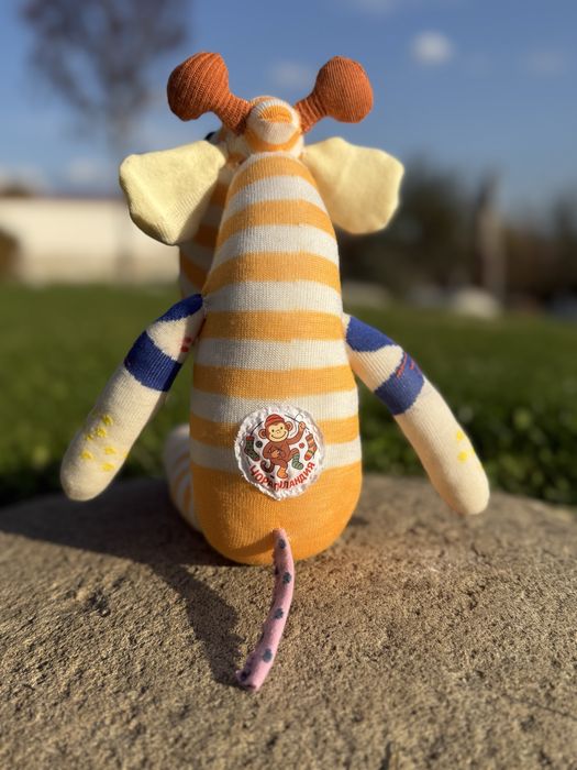 Ръчно изработена плюшена играчка