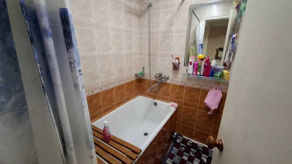 Продаётся 5-комнатная квартира в Медгородке!!