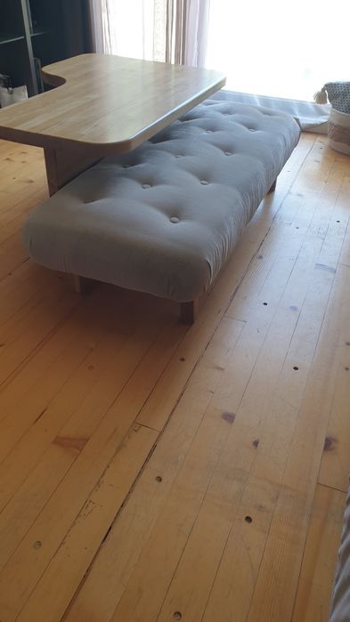 Голям, удобен диван с отоманка