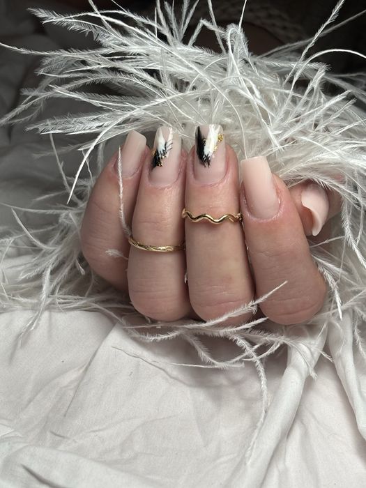 Unghi thegnice cu gel