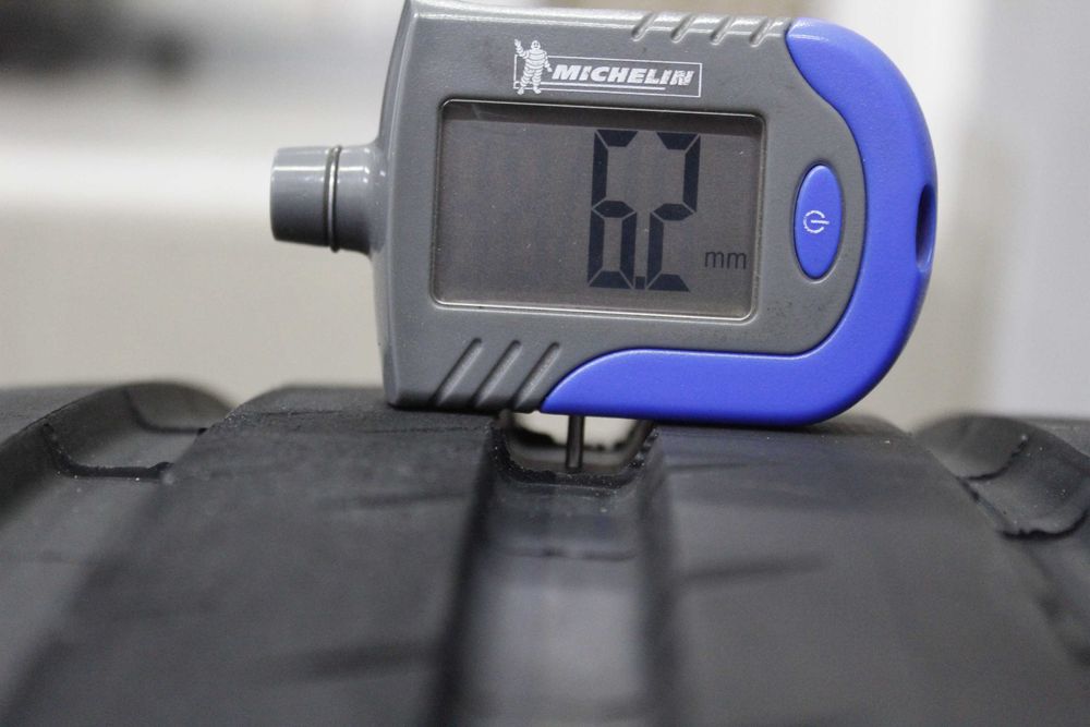 255/35-20 и 315/30-21 Michelin Porsche