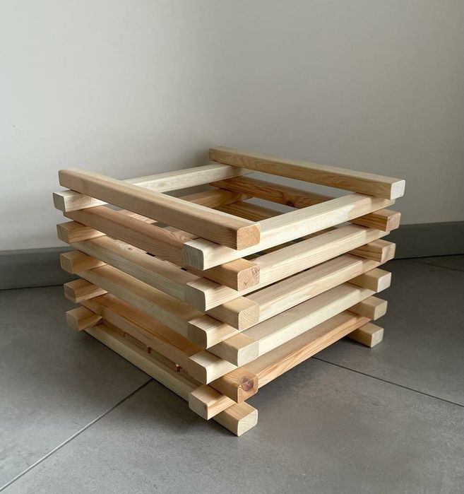 Кашпо из дерева.