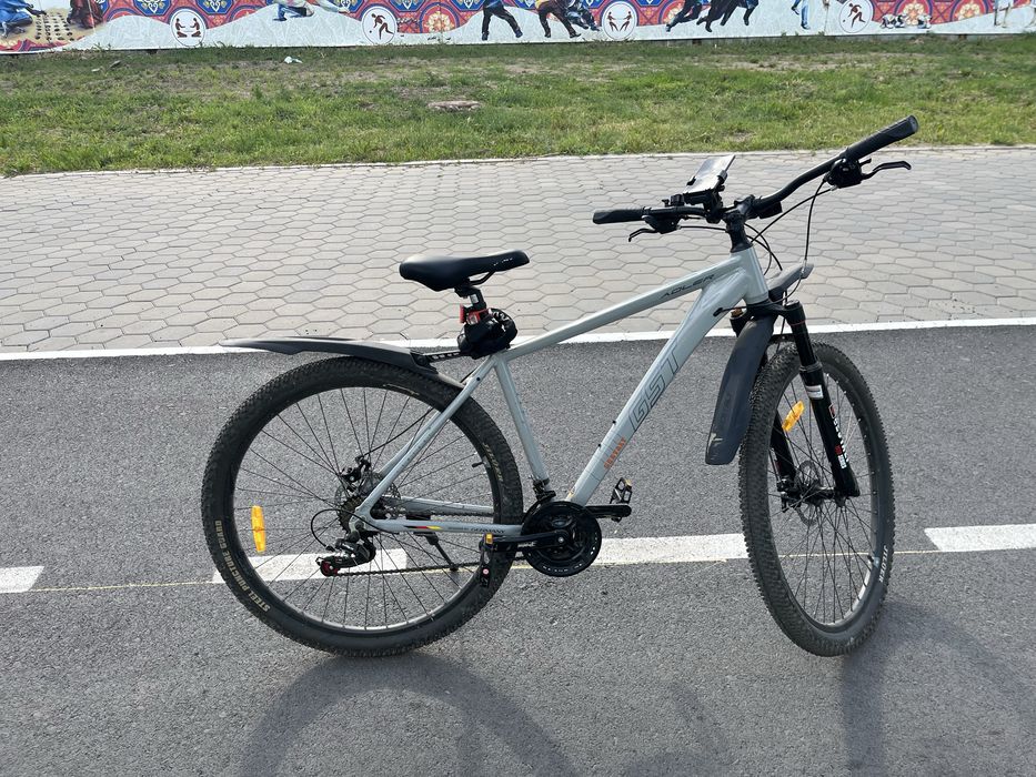 Велосипед в Идеальном состоянии , брал в октябре , накатался