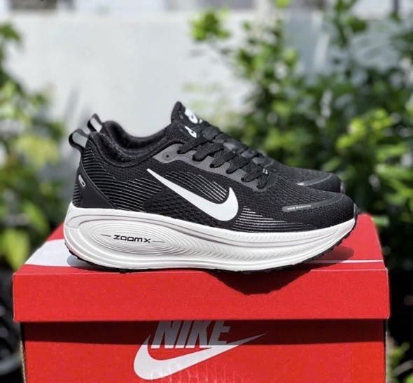 Nike кроссовки 40-41