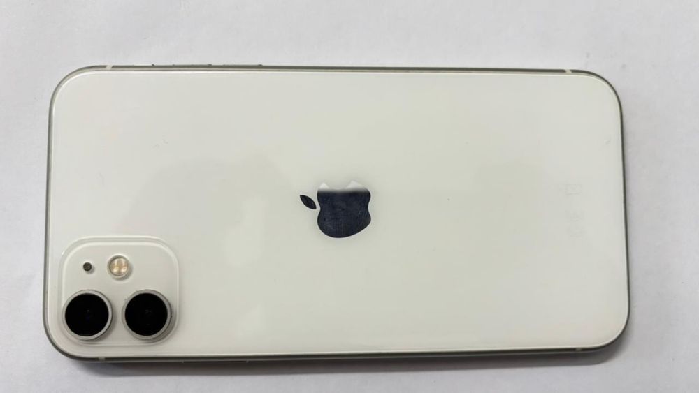 Iphone 11 в идеяльном состоянии