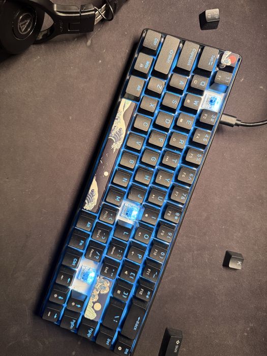 Tastatura mecanica 65% blue switch
