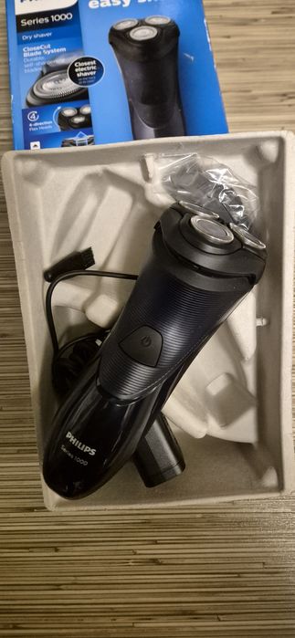 Aparat ras Philips S1100 NOU